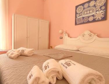 Queen Room with Spa Bath