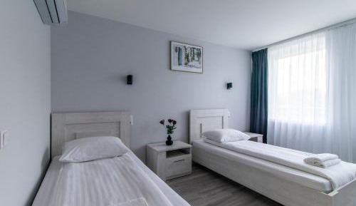 Twin Room with Shower