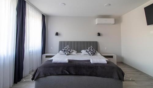 Large Double Room