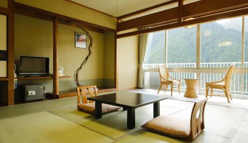 Standard Japanese-Style Room