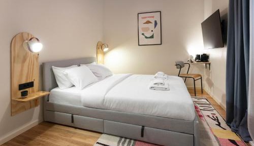 Queen Room