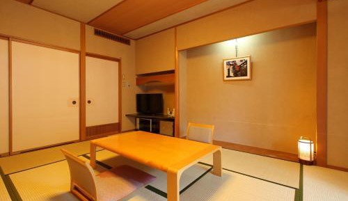 Japanese-Style Room with Shared Bathroom - Non-Smoking