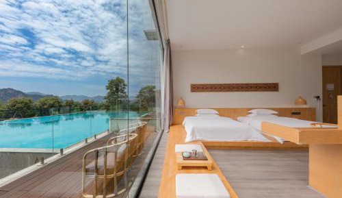 Twin Room with Balcony