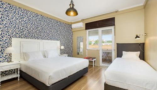Deluxe Family Suite