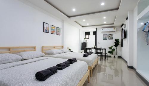 Studio Apartment