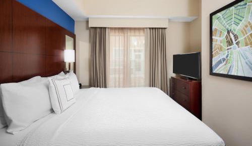 1 Bedroom Suite, 1 King, Sofa bed