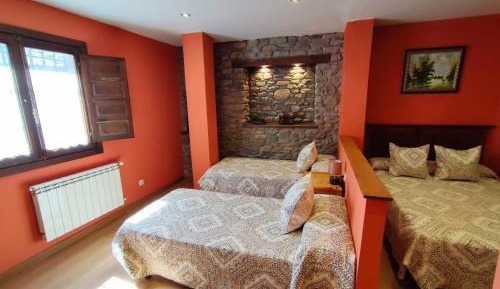 Deluxe Family Room