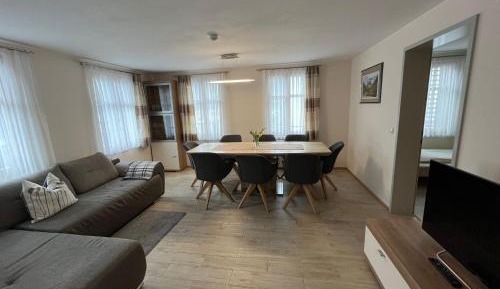 Four-Bedroom Apartment with Sauna