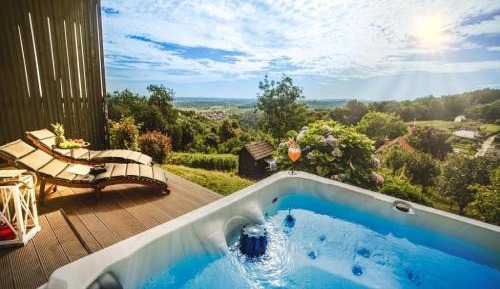 One-Bedroom Holiday Home with Private Hot Tub