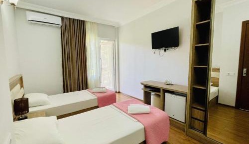Double or Twin Room with Garden View