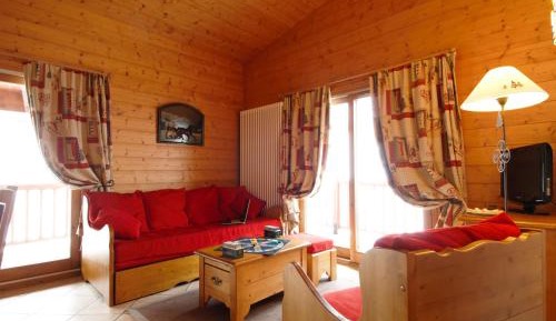 Two-Bedroom Apartment with Balcony (6 People)