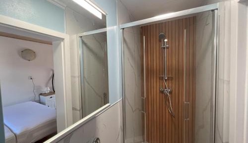 Double or Twin Room with Bathroom