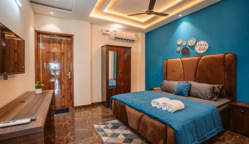 Deluxe King Room