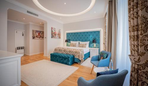 Deluxe Double or Twin Room with River View