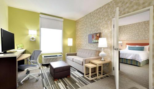 One-Bedroom Queen Suite - Non-Smoking