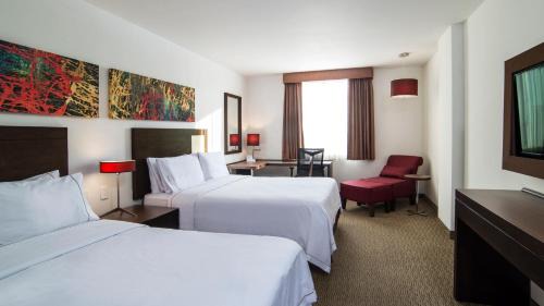 Suite with Two Queen Beds