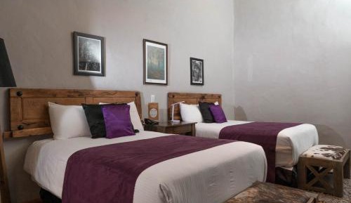 Standard Double Suite