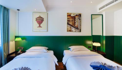 Deluxe Twin Room