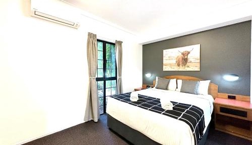 Executive Suite with Spa Bath