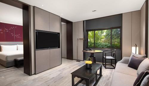 One-Bedroom Suite