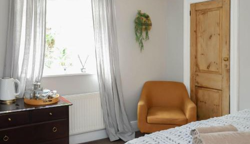 Twin Room with Bath