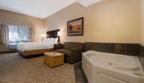 King Room with Roll In Shower-Disabilty Access