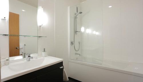 Premium Queen Room