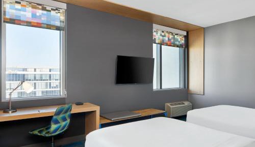 Aloft, Guest room, 2 Queen