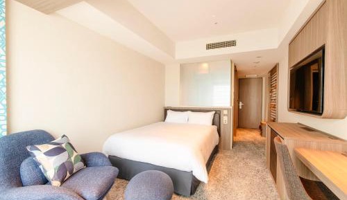 Double Room with Shower-Club Floor - Non-Smoking