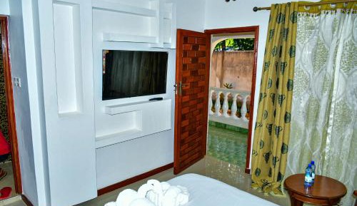 Queen Room with Balcony