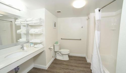 Queen Room with Two Queen Beds - Mobility and Hearing Access/Non-Smoking