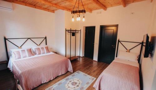 Triple Room with Mountain View