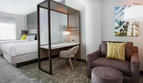 Queen Suite