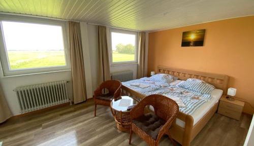 Deluxe Double Room with Bath