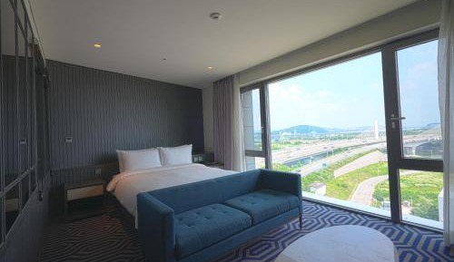 Premier Suite with River View (Complimentary Pool Access for 2)