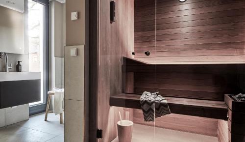 Sunrise Suite mit Sauna und Balkon