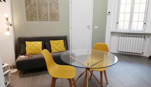 Studio Apartment with One Double Bed