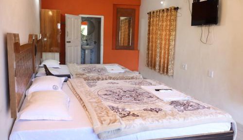 Deluxe Family Room