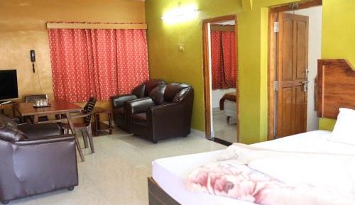 Cottage (6 Adults)