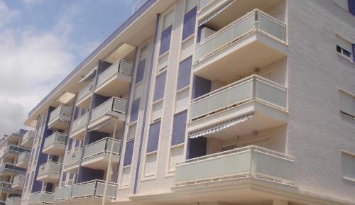 Two-Bedroom Apartment (5-6 Adults)