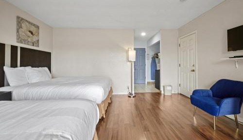 Double Room with Two Double Beds - Non-Smoking