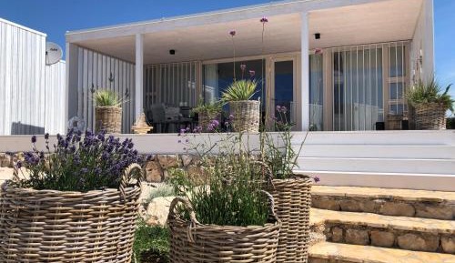 Bungalow with Sea View
