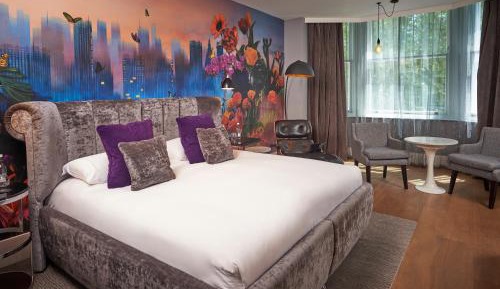 Club Deluxe Room