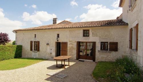 Three-Bedroom Holiday Home 