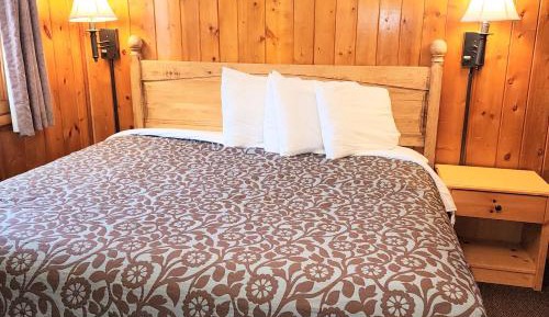 Queen Room with Kitchenette