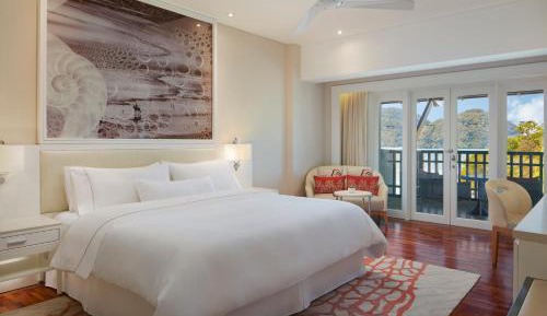 King Room with Partial Ocean View
