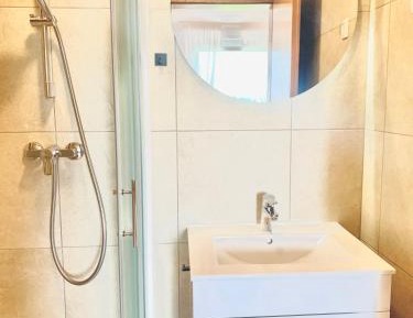 Comfort Triple Room with Shower