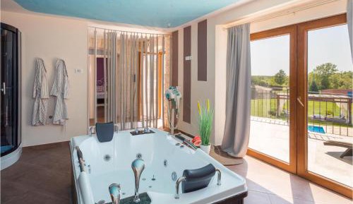 Five-Bedroom Holiday Home