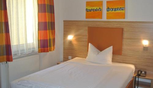 Comfort Single Room with Shower