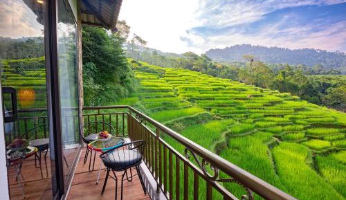 Double Room with Mountain View